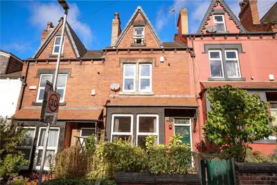 De Lacy Mount, Kirkstall, LS5