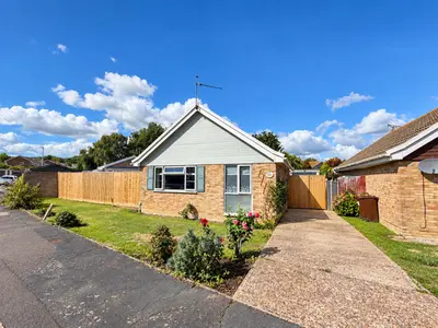 Rowan Avenue, Eastbourne, East Sussex, BN22 0RY