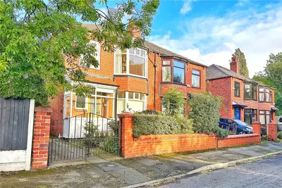 Lyndhurst Avenue, Ashton-under-Lyne, OL6