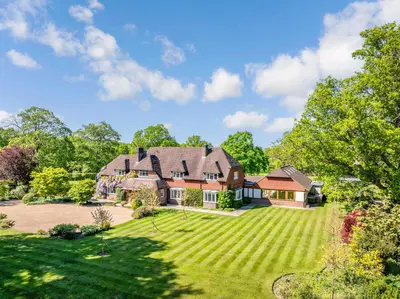 Cat Street, Upper Hartfield, TN7