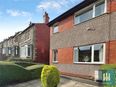 Thornfield Avenue, Lockwood, HD4