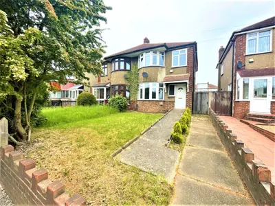 East Rochester Way, Sidcup, DA15