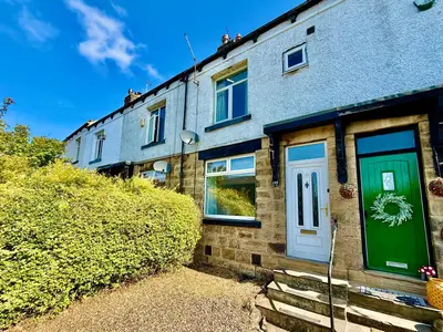 New Road, Side, LS18