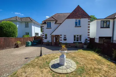 Douglas Crescent, Southampton, SO19 5JQ