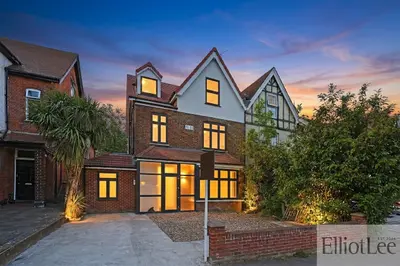 Kenton Road, Harrow, HA1