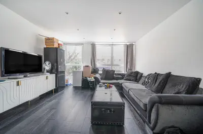 Compton Close, London, NW1