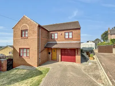 Hall Park Rise, Kippax, LS25