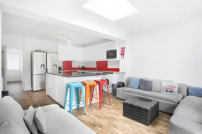 Weston Rd, Guildford, GU2