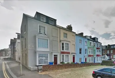 5 Peel Terrace, Scarborough YO12 7HP