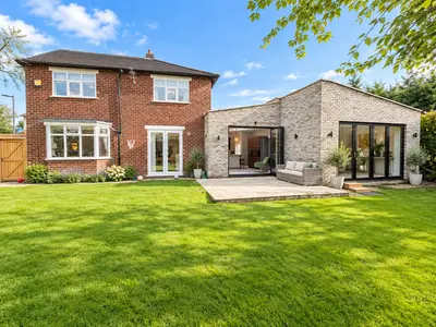 Clovelly Road, Offerton, SK2