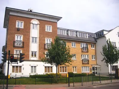 Forty Avenue, Wembley