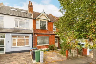 Seely Road, SW17