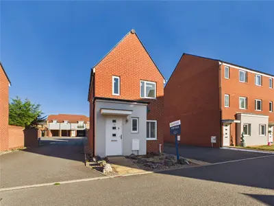 Martin Hunt Drive, Stanway, CO3