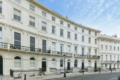 Adelaide Crescent, Hove, BN3