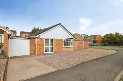 Oak Apple Close, Stourport-On-Severn, DY13