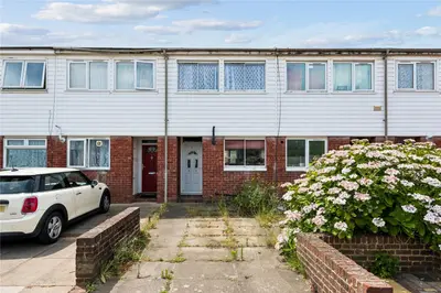 Lomond Close, London, N15