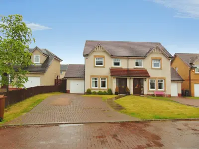 Dalyell Place, Armadale, EH48