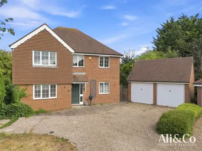 Henry De Grey Close, Grays, Essex, RM17 5GH