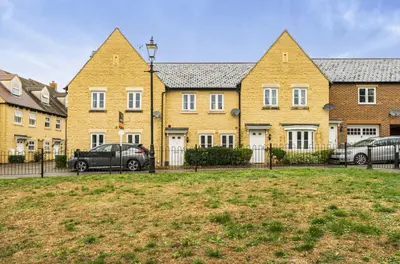 Collier Crescent, Witney, OX28