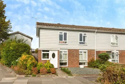 Dover Close, Basingstoke, RG23