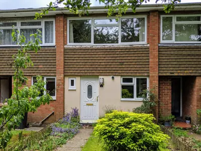 Senlac Road, Romsey, SO51