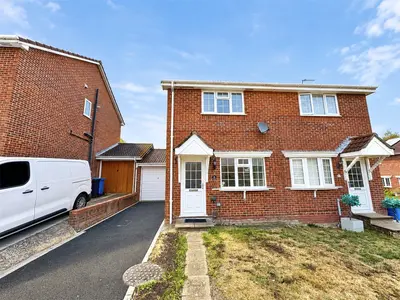 Chaffinch Close, Poole, Dorset, BH17