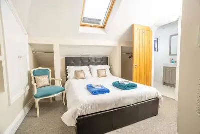 Newbridge Road, Bath, BA1