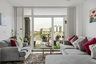 Pomfret Place, London, E14