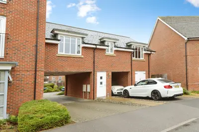Ashmole Place, Wokingham, RG40