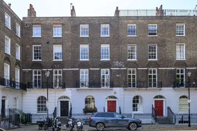 Myddelton Square, London, EC1R 1YE