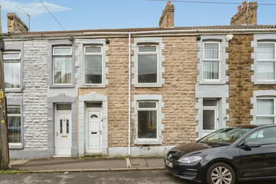 Trinity Street, Gorseinon, SA4