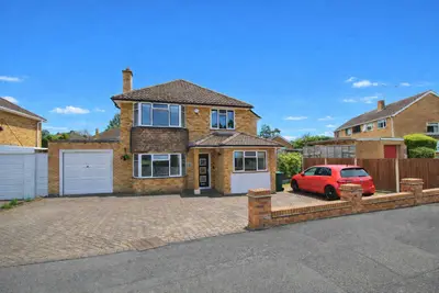 Broomfield Road, Kidderminster, DY11