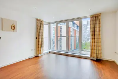 Western Gateway, London, E16