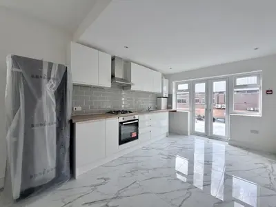 Gambole Road, SW17
