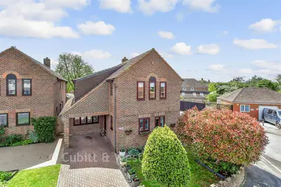 Waterside Drive, Chichester, PO19