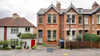 Staples Road, Loughton, IG10