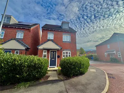 Calgarth Avenue, Warrington, WA5