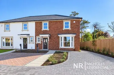 Denys Place, Chessington, KT9