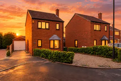 Hall View Road, Rossington, DN11