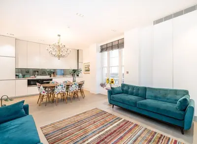 Warwick Court, Chancery Lane, WC1R