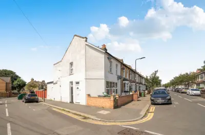 Oakdale Road, Leytonstone, E11