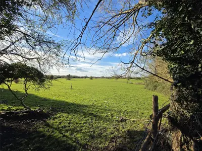 Chertsey Lane, Chertsey, TW18