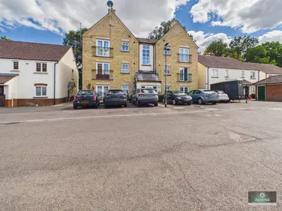 Messenger Close, Ifield, Crawley