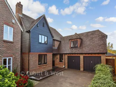 Mill Mead, Ashington, RH20