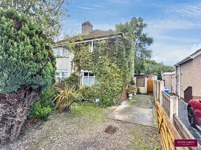 Weaver Avenue, Rhyl, LL18 4HN