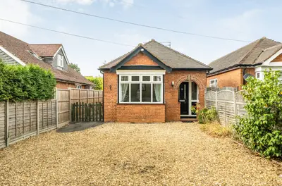 London Road, Wokingham, Berkshire, RG40 1RD