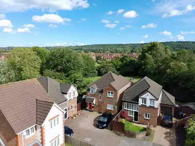 Taverner Close, Milton Keynes, MK7
