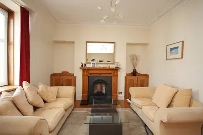 Wallfield Place, Aberdeen, AB25