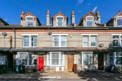 27 Vicarage Road, Watford