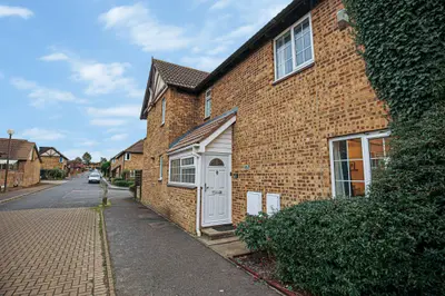 Petworth, Milton Keynes, MK8